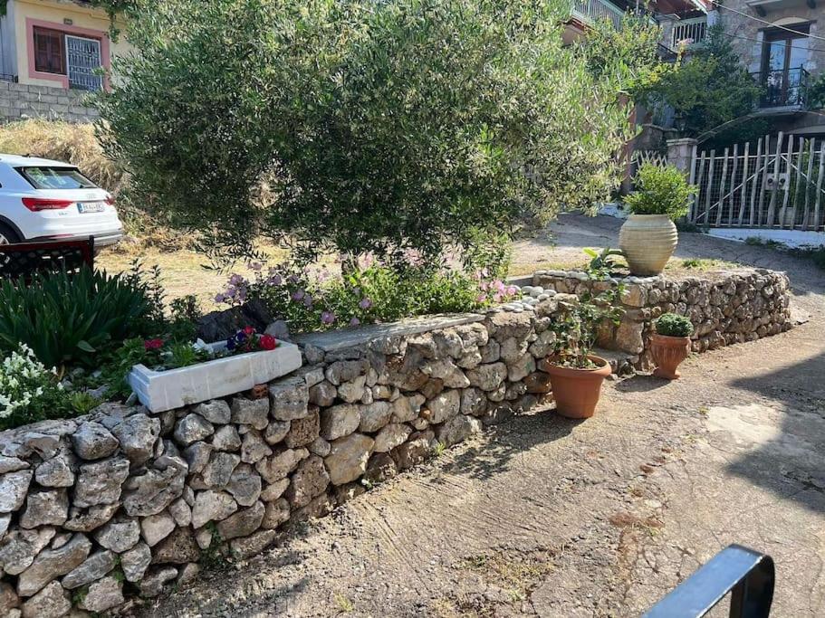 Guesthouse Simou With View 3 Bedrooms Αράχωβα Εξωτερικό φωτογραφία
