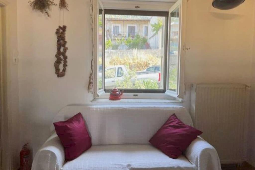 Guesthouse Simou With View 3 Bedrooms Αράχωβα Εξωτερικό φωτογραφία